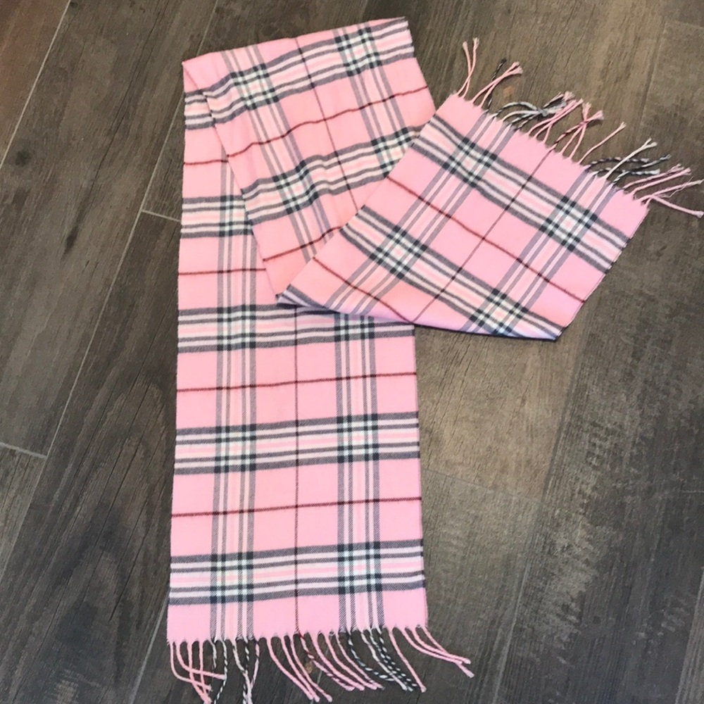 ⭐️Pink Plaid Pattern Scarf